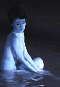 《ドキュメント 性熟現地妻》：挑战伦理底线？深入探讨日本社会禁忌话题的争议之作！